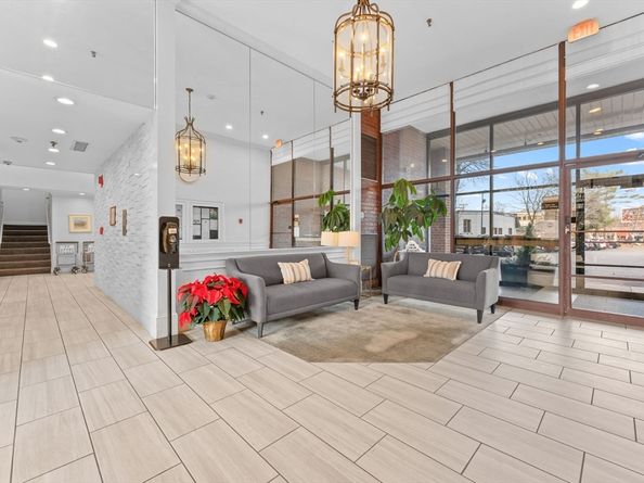 77 Adams St 610, Quincy MA 02169