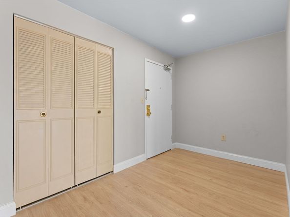 77 Adams St 610, Quincy MA 02169