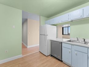 77 Adams St 610, Quincy MA 02169