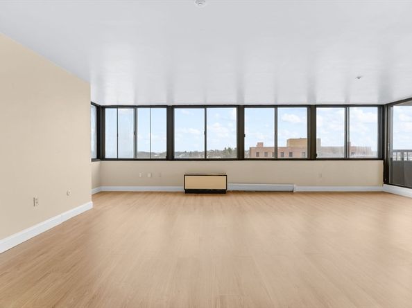 77 Adams St 610, Quincy MA 02169