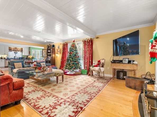 29 Stop River Rd, Norfolk MA 02056