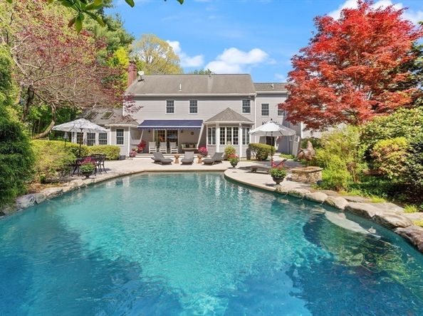 29 Stop River Rd, Norfolk MA 02056