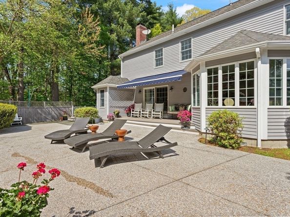 29 Stop River Rd, Norfolk MA 02056