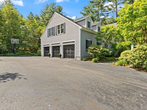 29 Stop River Rd, Norfolk MA 02056