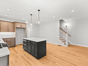 35 Leonard Street 3, Bridgewater MA 02324