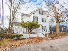 13 Ash St, Quincy MA 02171