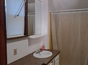 360 Hamilton St, Worcester MA 01604