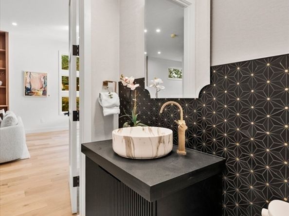 161 Cushing St, Cambridge MA 02138