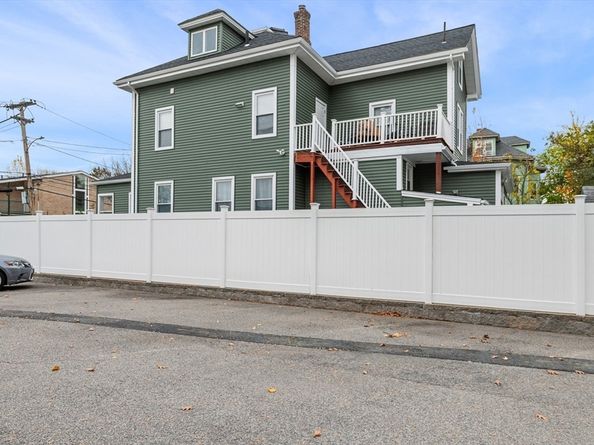 73 Orange St 2, Waltham MA 02453