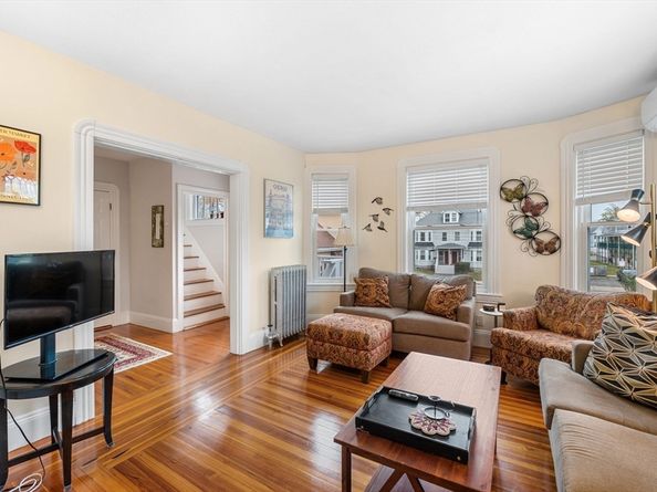 73 Orange St 2, Waltham MA 02453