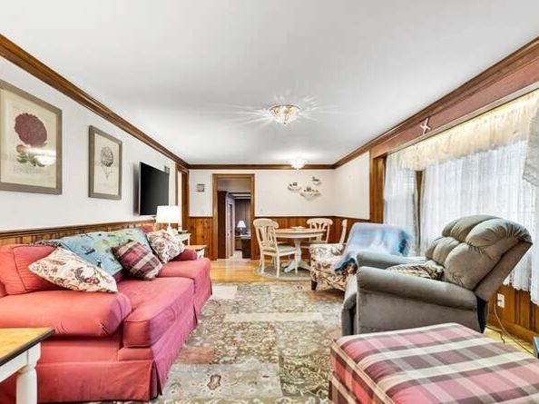 115 Quinn Rd, Lynn MA 01904