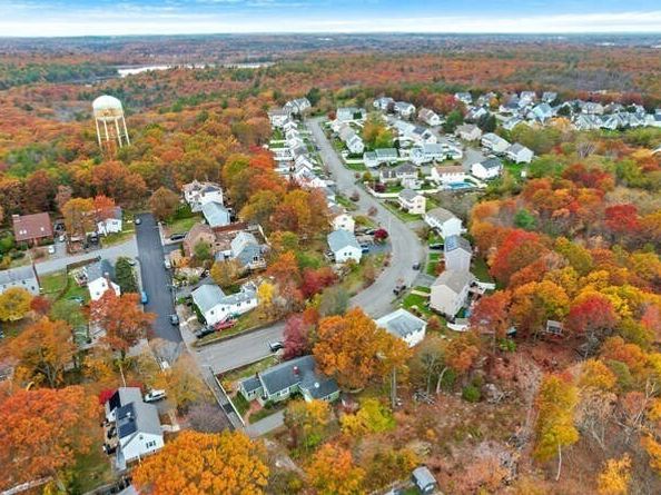 115 Quinn Rd, Lynn MA 01904