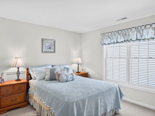 14 Picket Fence, Plymouth MA 02360