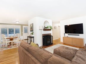 55 Pommogussett Rd, Rutland MA 01543