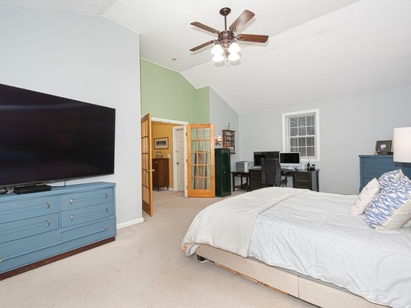 55 Pommogussett Rd, Rutland MA 01543