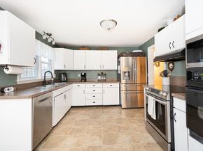 55 Pommogussett Rd, Rutland MA 01543