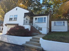 78 Cushing Rd, Malden MA 02148