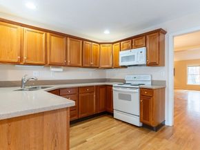 3 Dover Way 3, Westborough MA 01581