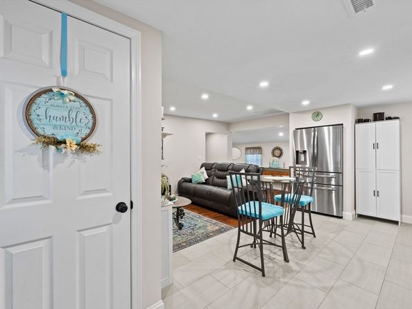 23 Bennett Lane, Lancaster MA 01523