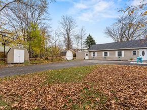 23 Bennett Lane, Lancaster MA 01523