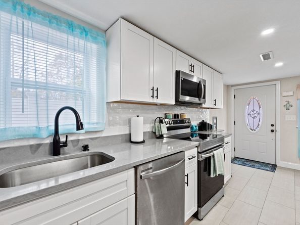 23 Bennett Lane, Lancaster MA 01523