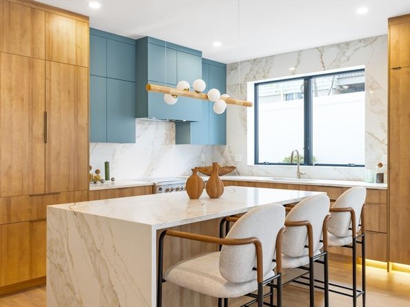 27-29 Indiana Terrace 29, Newton MA 02464