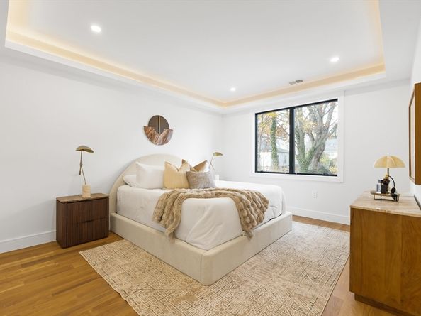 27-29 Indiana Terrace 29, Newton MA 02464