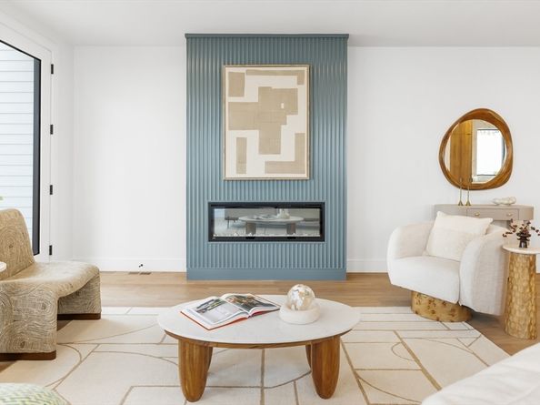 27-29 Indiana Terrace 29, Newton MA 02464