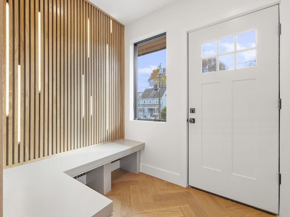 27-29 Indiana Terrace 29, Newton MA 02464