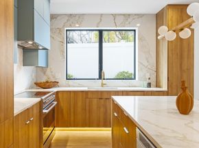 27-29 Indiana Terrace 29, Newton MA 02464