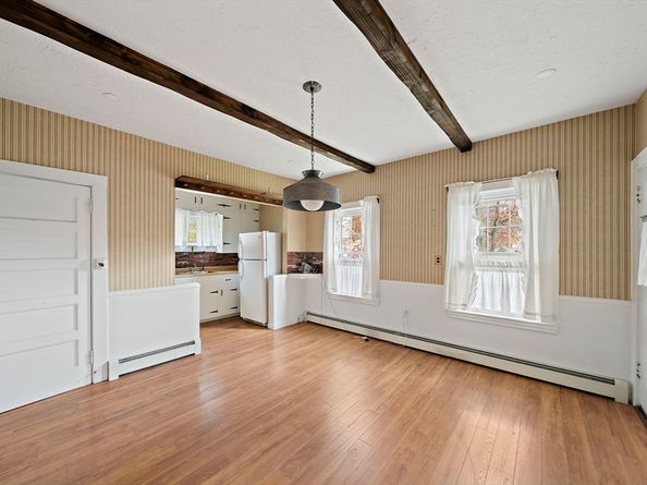 578 Plain St, Brockton MA 02302