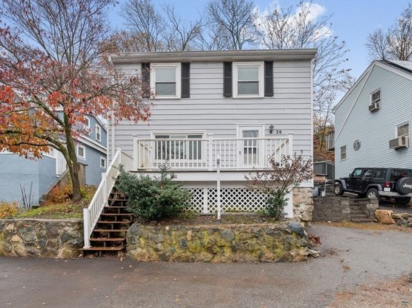 28 Hillcrest St, Waltham MA 02451