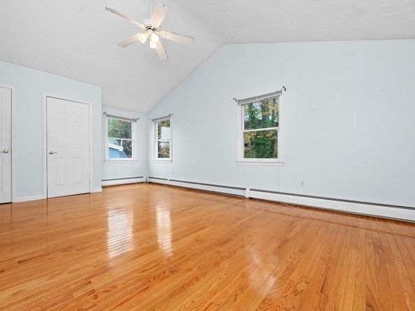 28 Hillcrest St, Waltham MA 02451