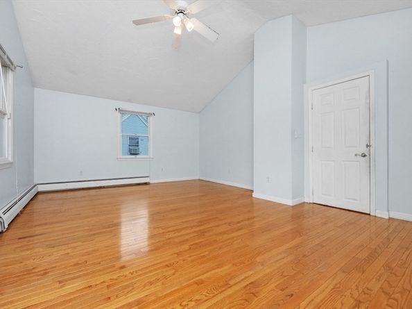 28 Hillcrest St, Waltham MA 02451