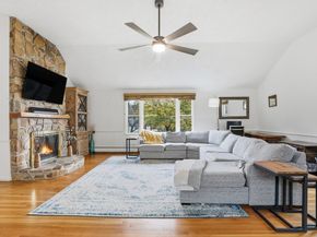 24 Angelica Dr, Framingham MA 01701