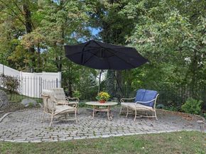 24 Angelica Dr, Framingham MA 01701