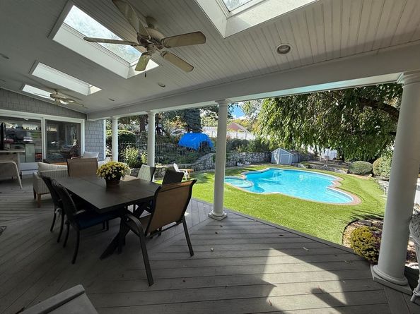 24 Angelica Dr, Framingham MA 01701