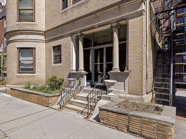 119 Park Street 7, Brookline MA 02446