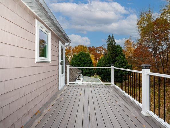 231 Chamberlain Hill Rd, Barre MA 01005