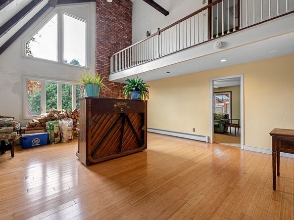 231 Chamberlain Hill Rd, Barre MA 01005