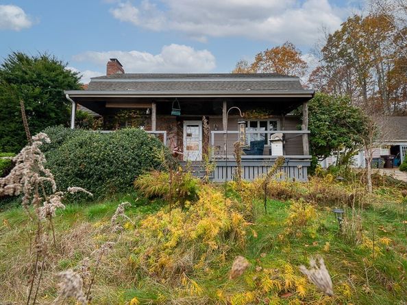 231 Chamberlain Hill Rd, Barre MA 01005