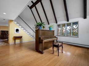 231 Chamberlain Hill Rd, Barre MA 01005