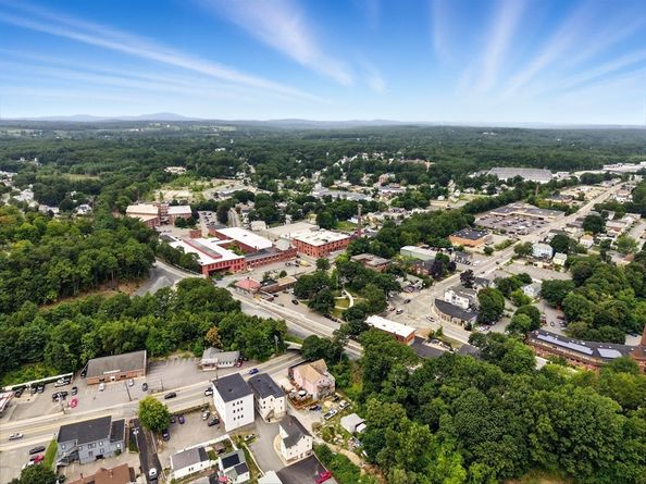 55 Sterling St 212, Clinton MA 01510