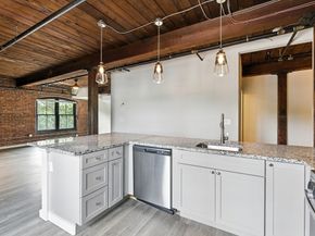 55 Sterling St 212, Clinton MA 01510