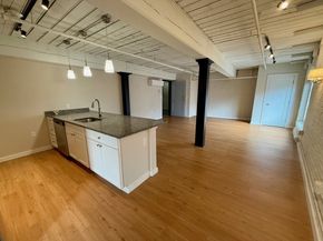 55 Sterling St 212, Clinton MA 01510