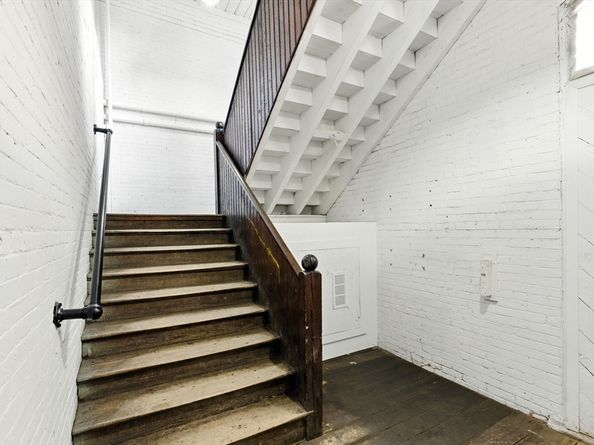 55 Sterling St 212, Clinton MA 01510