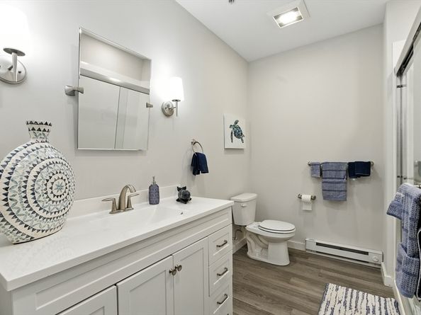 55 Sterling St 212, Clinton MA 01510