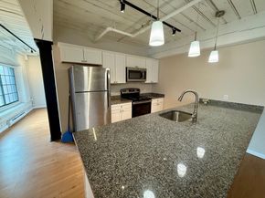 55 Sterling St 212, Clinton MA 01510