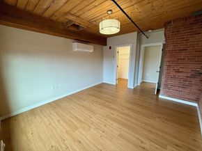 55 Sterling St 212, Clinton MA 01510