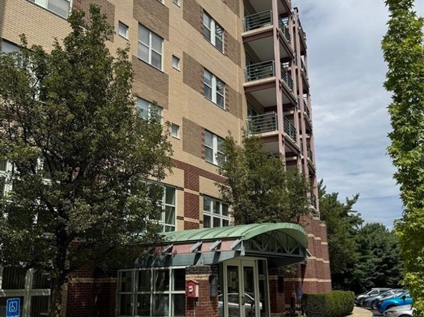 273 Cambridge Rd 202, Woburn MA 01801